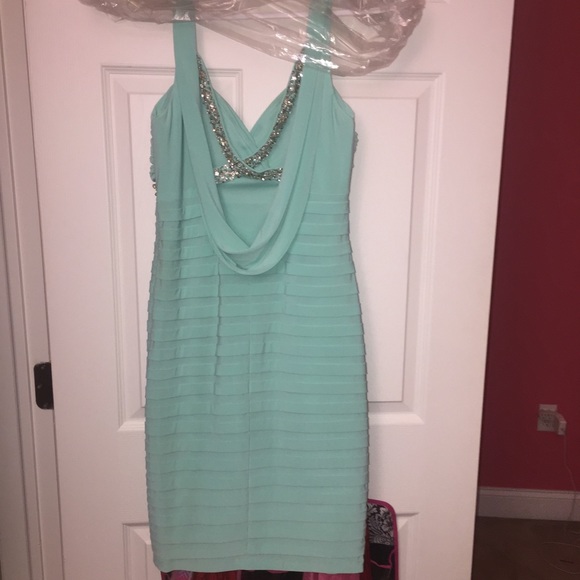 Beautiful Blue Cocktail Dress. Dry Cleaned - Picture 2 of 4